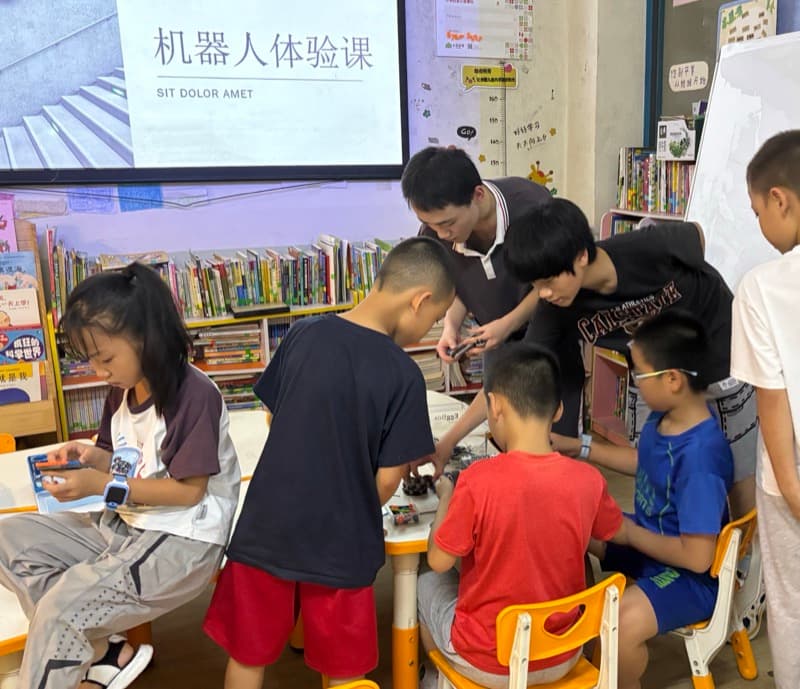 周末机器人工作坊